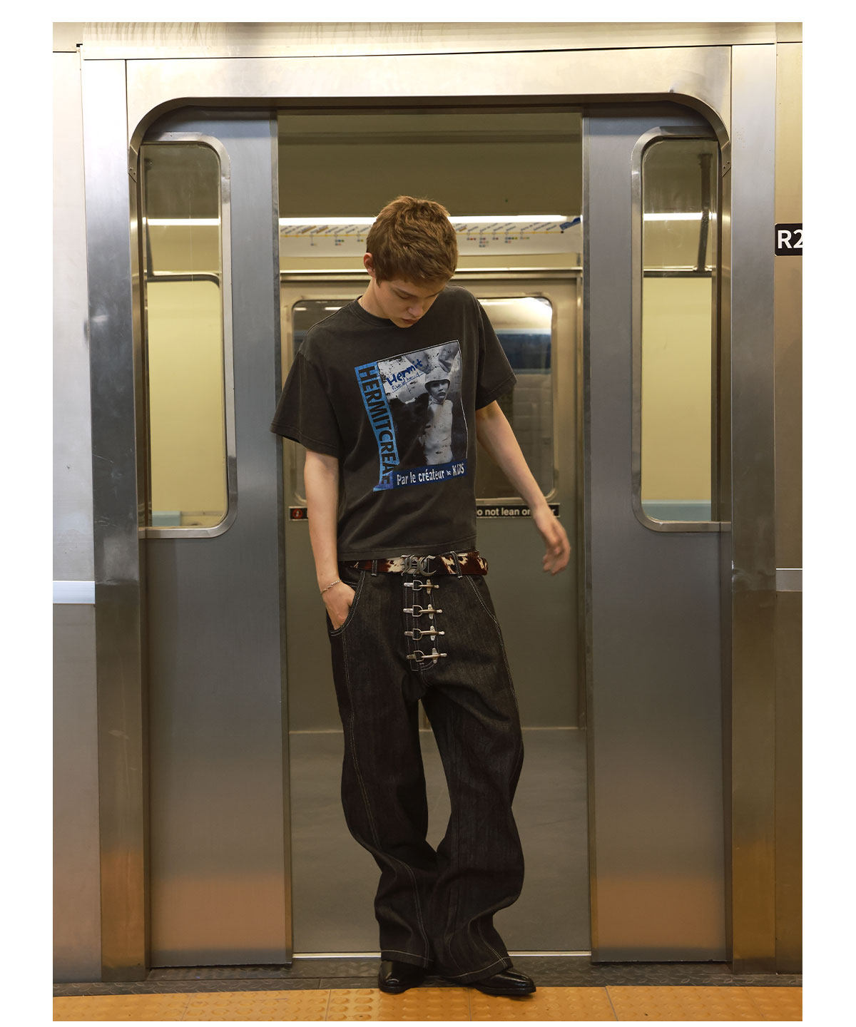 HermitCreate Effect 'Strange Kids' Print Short-Sleeve Boxy Fit Vintage T-shirt