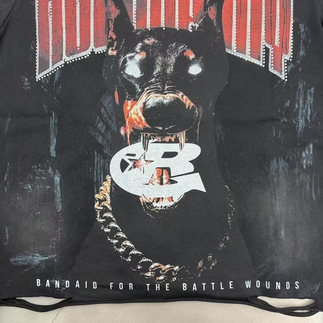 Rough Play Skull Graphic T-Shirt