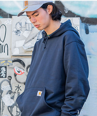 Carhartt K121 American-style workwear hooded sweatshirt with long sleeves for casual wear